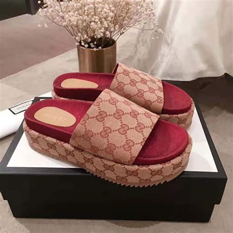 Slides Gucci Shoes for Women 